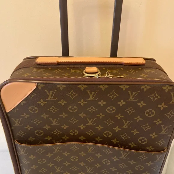 Authentic Louis Vuitton pegase 55 carry on suitcase - Picture 2 of 8